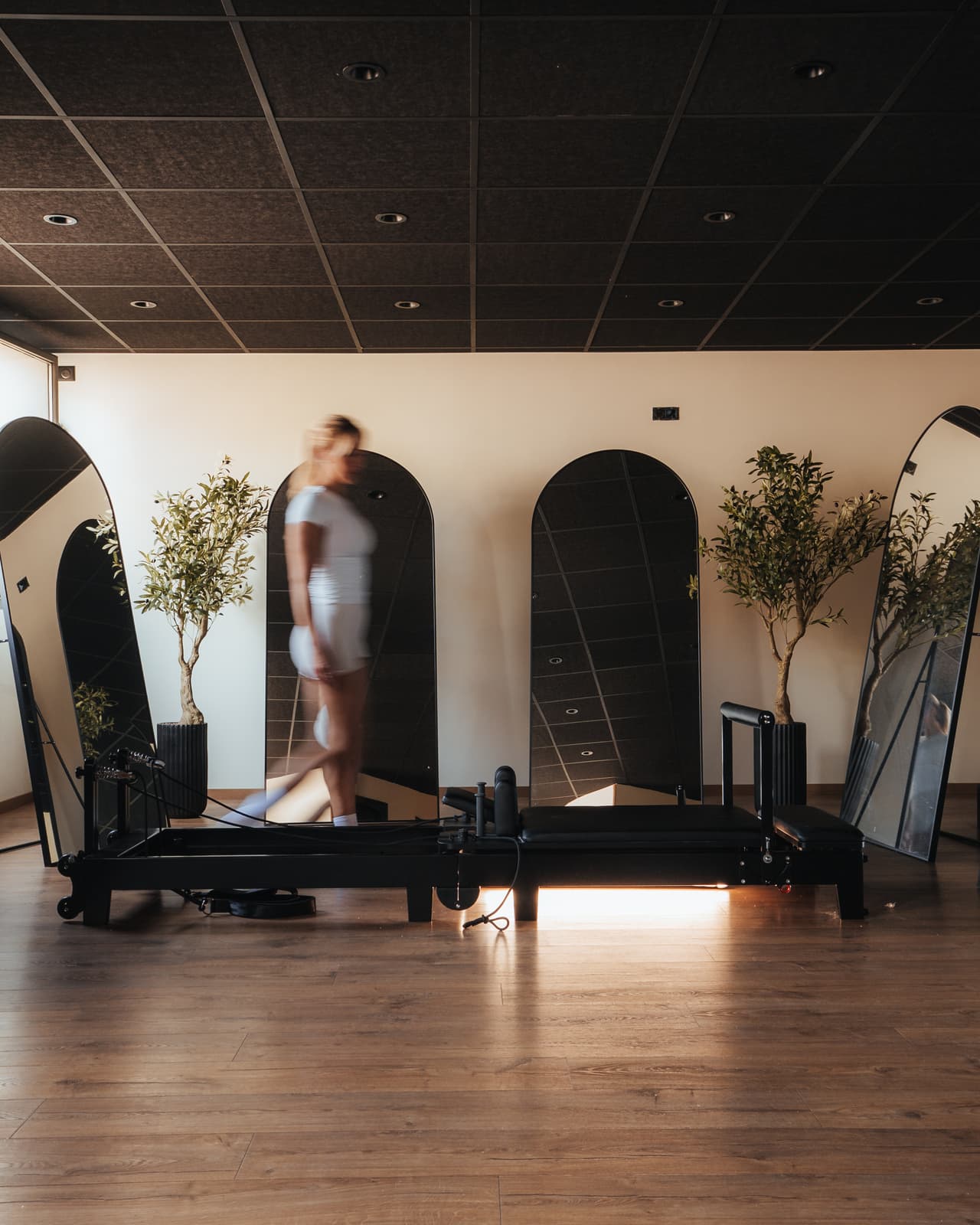Dia Wellness Club — Reformer — A7C04485